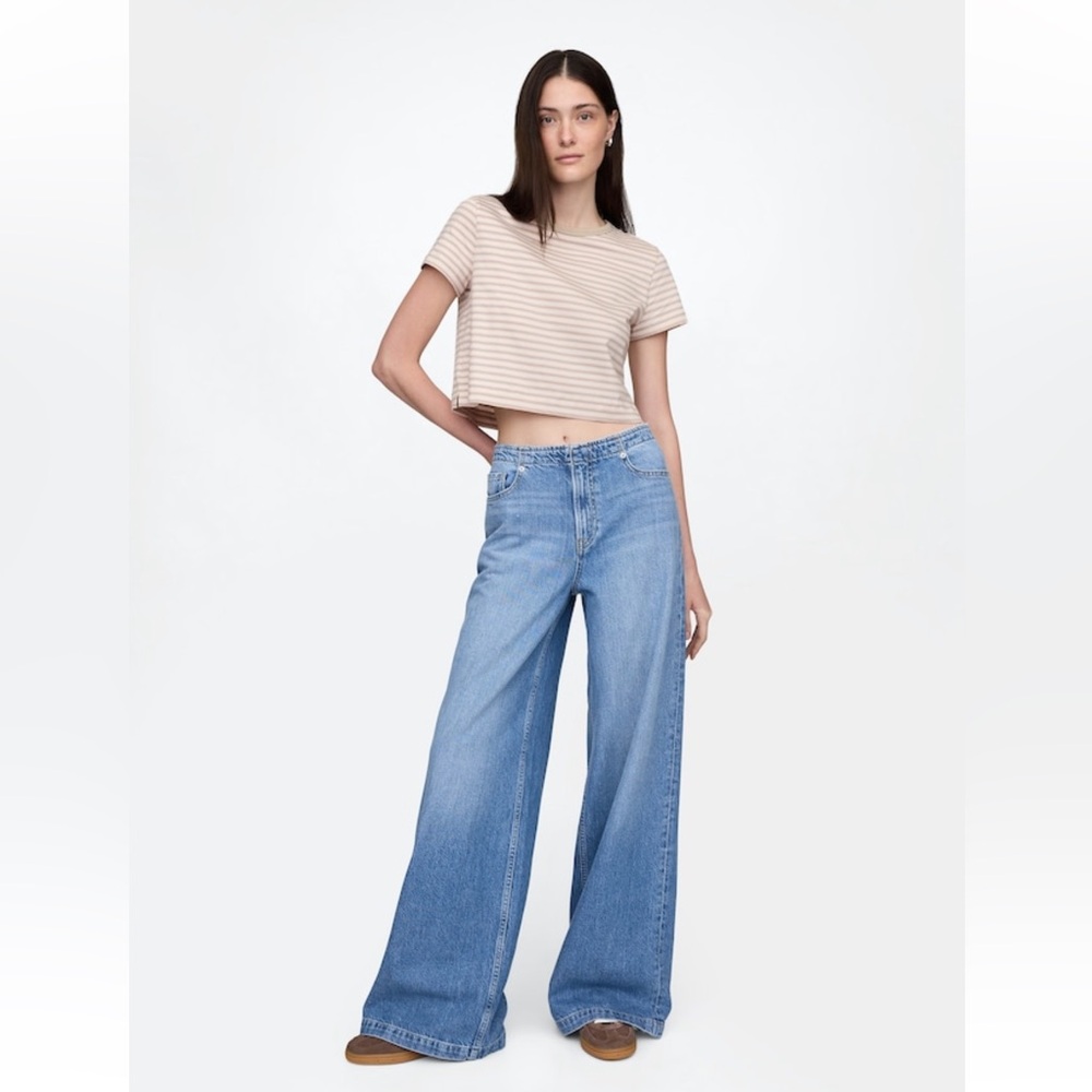 NWT Gap Mid Rise UltraSoft Baggy Jeans